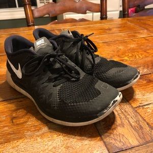 Women’s Nike sneakers